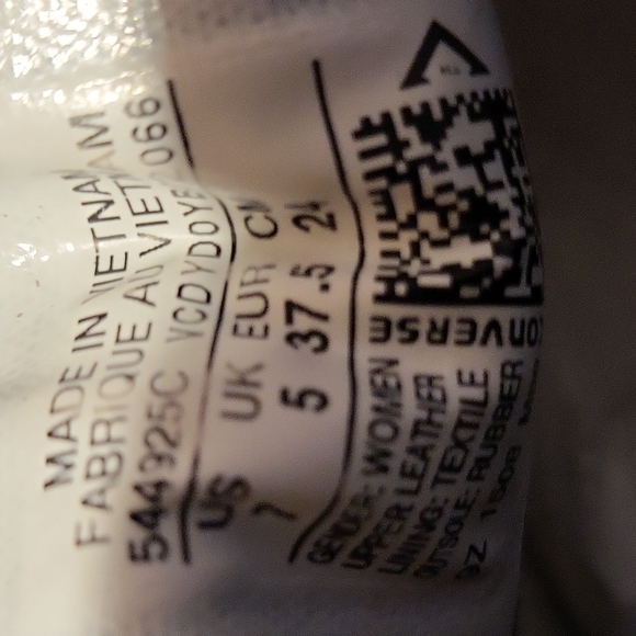 Converse All Star EUC women's metallic gold tennis shoes size 7 - Picture 9 of 9